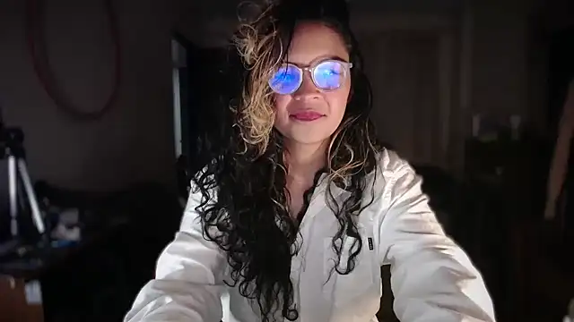 Hathorlove online show from April 2026 03:31:02 AM