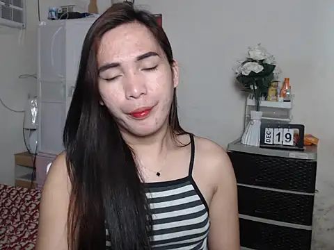 Msyensmith online show from December 2025 05:36:02 AM