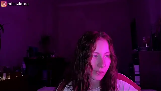 Snapshot of elfess chatting on December 2025 06:50:01 PM elfess online show from December 2025 06:50:01 PM