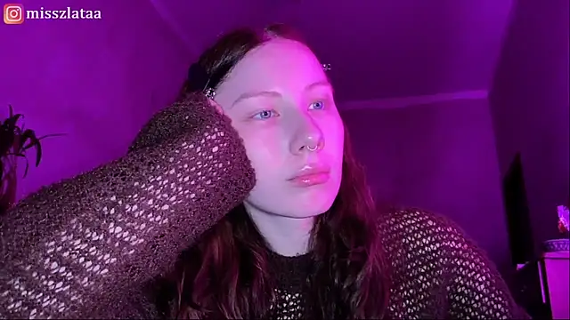 Snapshot of elfess chatting on December 2025 02:47:01 PM elfess online show from December 2025 02:47:01 PM