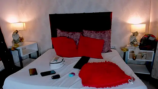 Snapshot of KarlyPrint chatting on December 2025 01:42:01 PM KarlyPrint online show from December 2025 01:42:01 PM