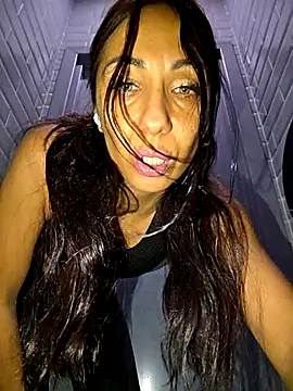 Snapshot of LeticiaWoods chatting on October 2025 08:36:01 AM LeticiaWoods online show from October 2025 08:36:01 AM