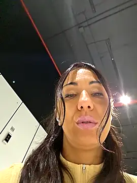 Snapshot of LeticiaWoods chatting on October 2025 05:55:01 AM LeticiaWoods online show from October 2025 05:55:01 AM