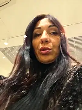 Snapshot of LeticiaWoods chatting on November 2025 10:50:02 AM LeticiaWoods online show from November 2025 10:50:02 AM