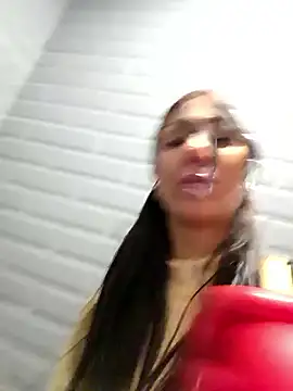 Snapshot of LeticiaWoods chatting on December 2025 09:07:01 AM LeticiaWoods online show from December 2025 09:07:01 AM