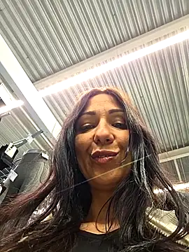 Snapshot of LeticiaWoods chatting on December 2025 02:33:01 PM LeticiaWoods online show from December 2025 02:33:01 PM