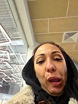 LeticiaWoods online show from April 2026 01:01:01 PM