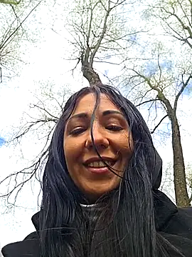 Snapshot of LeticiaWoods chatting on April 2026 10:50:01 AM LeticiaWoods online show from April 2026 10:50:01 AM