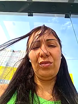 Snapshot of LeticiaWoods chatting on June 2026 12:40:02 PM LeticiaWoods online show from June 2026 12:40:02 PM