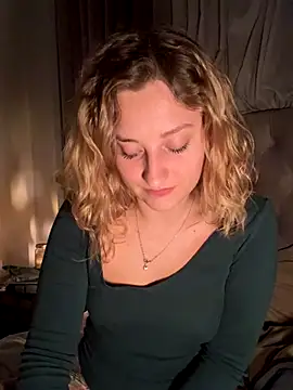 MileySummer online show from November 2025 04:22:02 PM