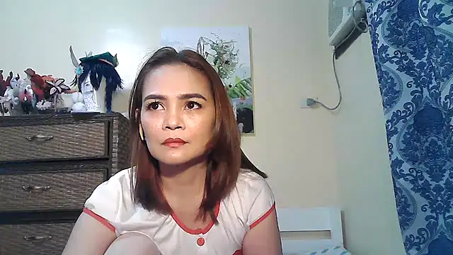 Snapshot of Kisses-13 chatting on October 2025 02:45:02 PM Kisses-13 online show from October 2025 02:45:02 PM