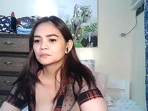 Snapshot of Kisses-13 chatting on April 2026 02:03:02 PM Kisses-13 online show from April 2026 02:03:02 PM