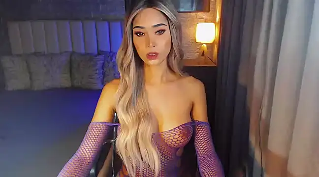 Miss Amandaversace online show from February 2025 05:31:01 AM