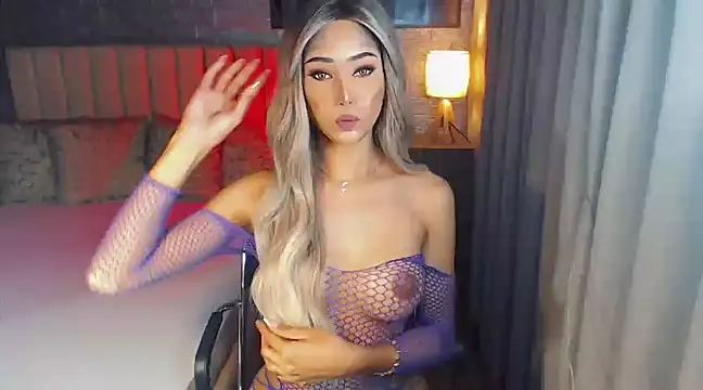 Miss Amandaversace online show from February 2025 03:45:02 AM