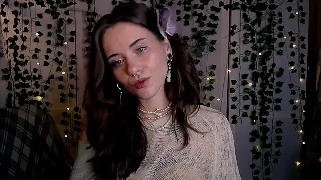 Snapshot of risha_laas chatting on June 2026 08:02:01 PM risha laas online show from June 2026 08:02:01 PM