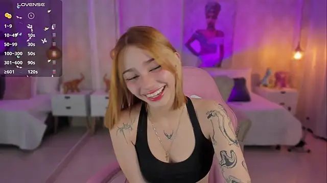 Snapshot of LITTLE-VIVI chatting on January 2025 04:05:01 AM LITTLE-VIVI online show from January 2025 04:05:01 AM