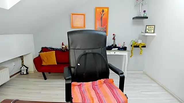 LollaGirl online show from January 2026 04:26:01 AM