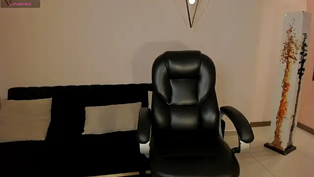 Snapshot of EveBensonX chatting on July 2026 07:30:02 PM EveBensonX online show from July 2026 07:30:02 PM
