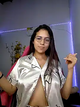 Snapshot of Sallye_ chatting on January 2025 07:45:01 AM Sallye online show from January 2025 07:45:01 AM