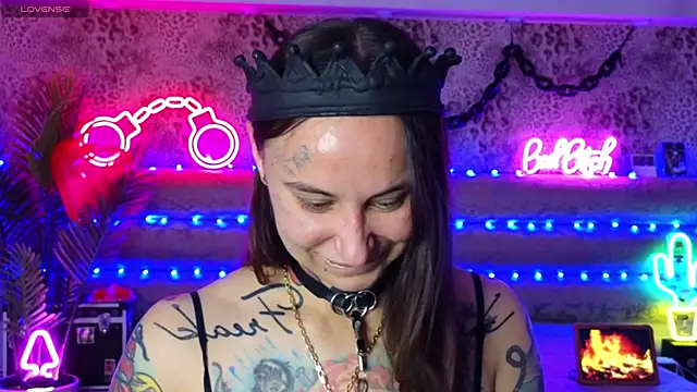 Cool Freak  online show from April 2026 10:46:02 AM