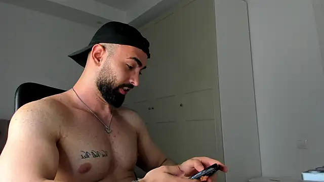 MichaelMasterss online show from April 2026 08:03:01 PM