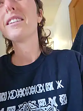 mossy kiss online show from January 2025 03:36:02 PM