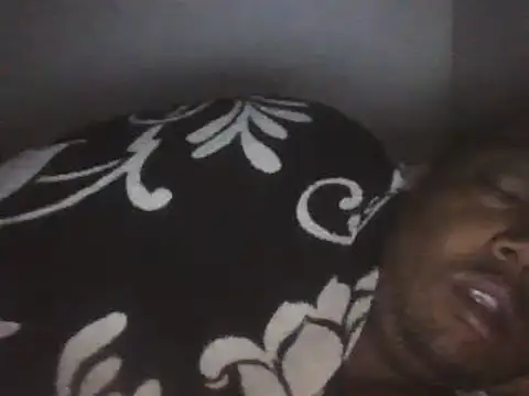 Snapshot of paulpovb chatting on March 2025 11:00:01 AM paulpovb online show from March 2025 11:00:01 AM