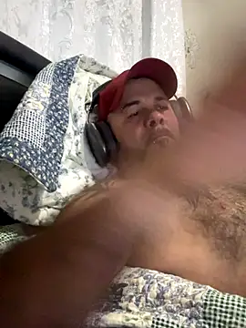 Snapshot of Cristian-Brayan chatting on November 2025 01:56:02 PM Cristian-Brayan online show from November 2025 01:56:02 PM