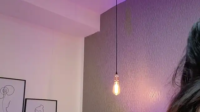 Alexa Thaylor  online show from January 2026 06:22:02 PM