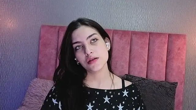 Alexa Thaylor  online show from March 2026 03:59:01 PM