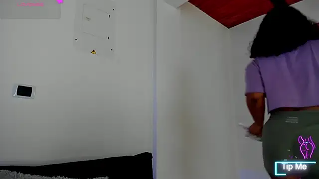 Snapshot of iriss_25 chatting on September 2025 11:32:01 AM iriss 25 online show from September 2025 11:32:01 AM