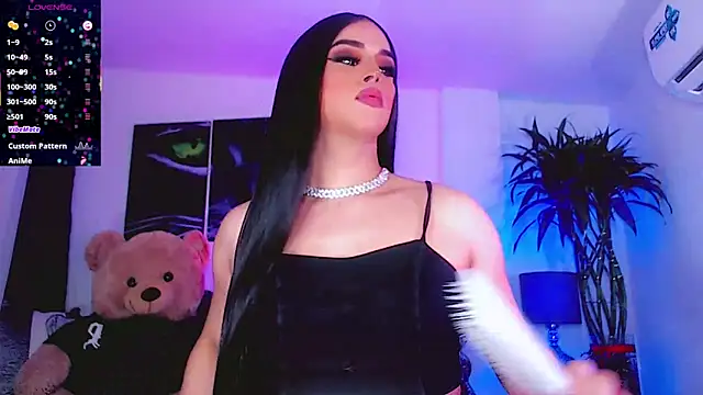 Snapshot of Sophiesweet5 chatting on November 2025 07:18:02 AM Sophiesweet5 online show from November 2025 07:18:02 AM