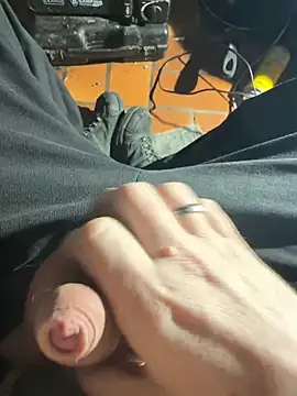 kleinerAlex online show from January 2025 05:03:02 AM