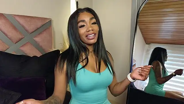 emely brandon online show from March 2025 07:15:01 PM