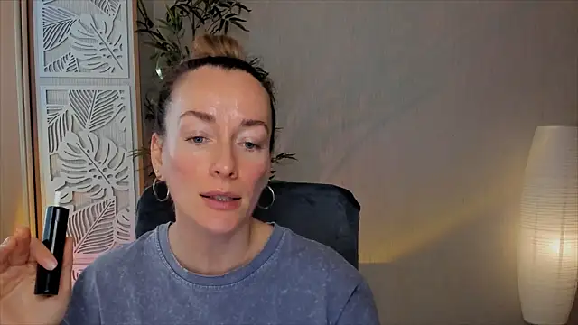 RebeccaMartinez online show from February 2026 06:33:02 AM