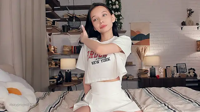 Snapshot of Riskyproject chatting on December 2024 07:21:01 AM Riskyproject online show from December 2024 07:21:01 AM