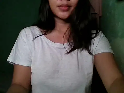 Snapshot of _smiling4u_ chatting on November 2025 03:55:01 PM smiling4u online show from November 2025 03:55:01 PM