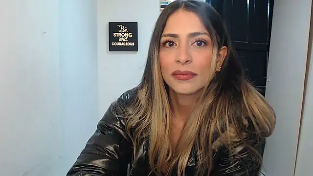 Liamiler01  online show from November 2025 09:31:01 AM