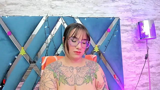 Snapshot of DEVA_BLUE_ chatting on December 2024 08:04:01 AM DEVA BLUE  online show from December 2024 08:04:01 AM