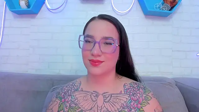 Snapshot of DEVA_BLUE_ chatting on January 2025 04:33:02 AM DEVA BLUE  online show from January 2025 04:33:02 AM