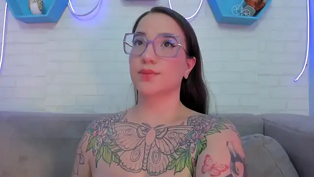 Snapshot of DEVA_BLUE_ chatting on January 2025 07:47:02 AM DEVA BLUE  online show from January 2025 07:47:02 AM