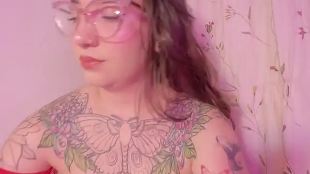 Snapshot of DEVA_BLUE_ chatting on September 2025 04:05:02 AM DEVA BLUE  online show from September 2025 04:05:02 AM