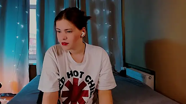 Erika Fix online show from April 2026 03:31:01 AM