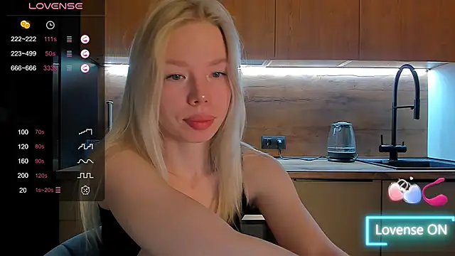 Olivia Bells online show from March 2026 10:05:01 PM