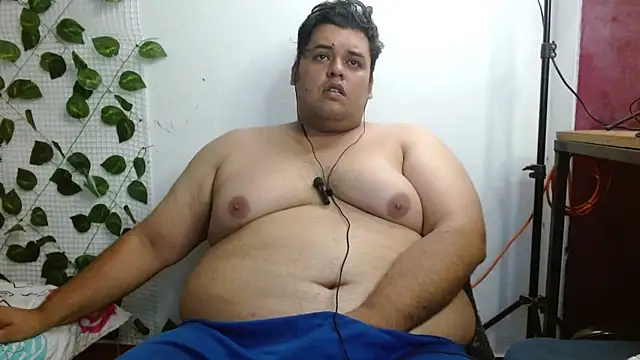 Snapshot of altairstudiosvip_ chatting on February 2025 01:05:02 PM altairstudiosvip  online show from February 2025 01:05:02 PM