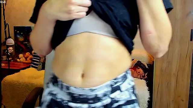 mia grantes online show from October 2025 06:30:02 PM