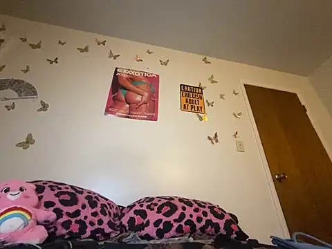 Iceblanca online show from April 2026 06:31:02 AM