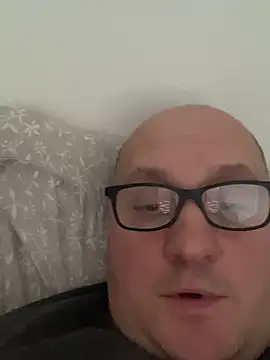 Snapshot of vanjbi45 chatting on February 2025 04:17:02 PM vanjbi45 online show from February 2025 04:17:02 PM