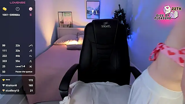 MelisaCoy online show from December 2024 04:57:02 PM