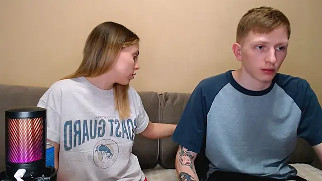 Snapshot of juliaanddima chatting on March 2026 09:21:01 PM juliaanddima online show from March 2026 09:21:01 PM